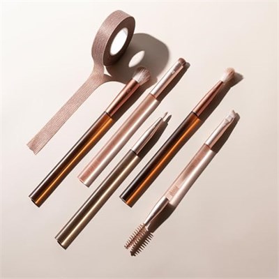 REAL TECHNIQUES Yeni Nudes Daily Swipe Göz Seti, Göz Farı, Liner, Brows, Makyaj Bant, Doğal veya Dumanlı Makyaj Görünümü için, sentetik parıltılar, zulüm içermeyen ve vegan, 7 parça set