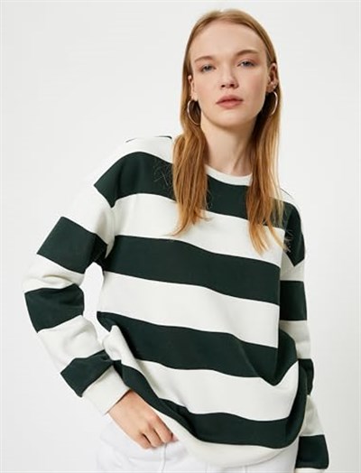 Şardonlu Bisiklet Yaka Sweatshirt Relax Fit Uzun Kollu