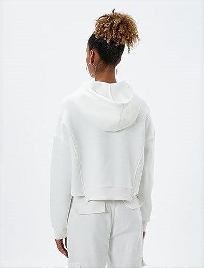Şardonlu Kapüşonlu Sweatshirt Slogan Baskılı Asimetrik Kesim