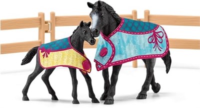 Schleich Horse Club —Kısrak ve Taylı At Oyun Seti