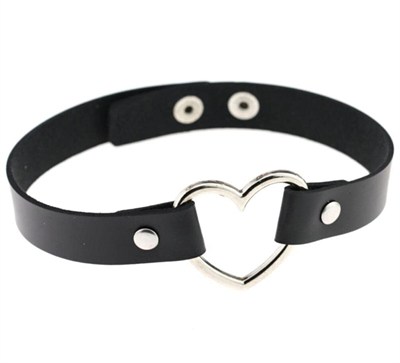 Siyah Deri Tasma Kalp 35 cm Choker Bayan Kolye Takı Aksesuar