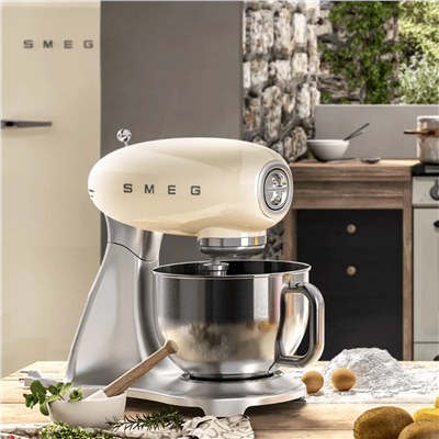 Smeg Hamur Karıştırma Makinesi Red Smf02rdeu