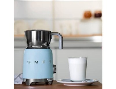 Smeg MFF11PBEU Süt Frother Otomatik Süt Frother Mavi