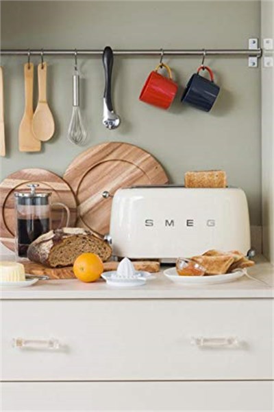Smeg TSF02CREU Ekmek Kızartma Makinesi, Krem