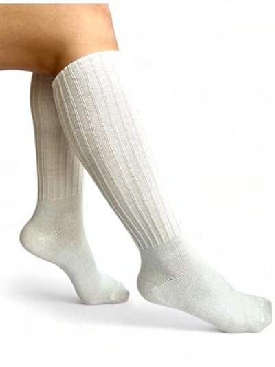 SOCKS 4 Çift Diz Altı Kışlık Kadın Yünlü Uyku Çorabı Soft Touch