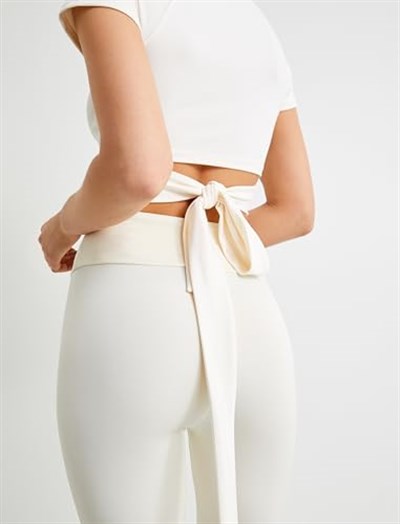 Spor Crop Yoga Tişört Kısa Kollu Bisiklet Yaka Bağlama Detaylı Slim Fit