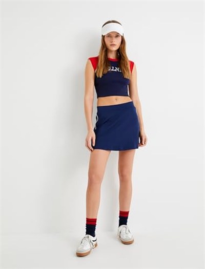 Spor Kolsuz Crop Tişört Renk Bloklu Yuvarlak Yaka Baskılı Ribanalı Slim Fit