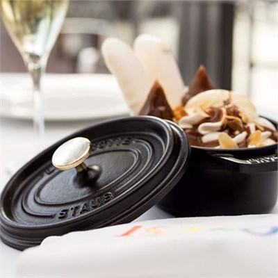 STAUB 40500-101-0 Mini Güveç, yuvarlak kapaklı 10 cm, 0,25 L, indüksiyona uygun, mat siyah emaye kap içi, siyah