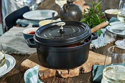 Staub La Cocotte Döküm Tencere, Siyah, 24 cm