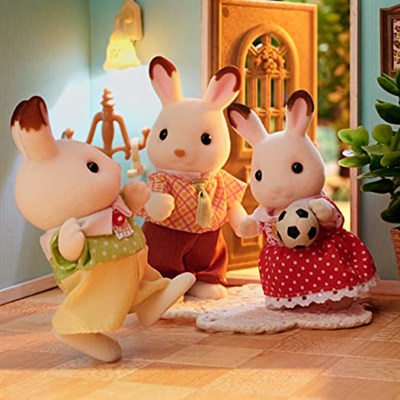 Sylvanian Families Çikolata Kulaklı Tavşan Ailesi