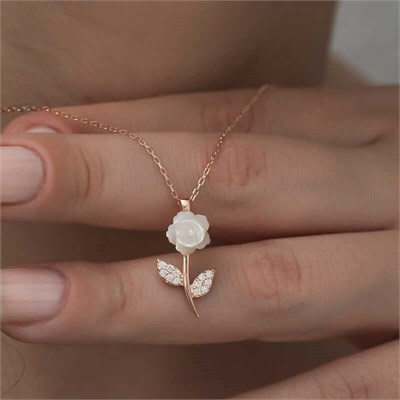 T5220 Gümüş Rose Beyaz Gül Kolye