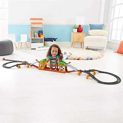 THOMAS & FRIENDS Fisher-Price ve Arkadaşları Yürüyen Köprü Tren Seti, Okul Öncesi Çağdaki Çocuklar İçin Motorlu Tren İçeren Oyun Seti GHK84