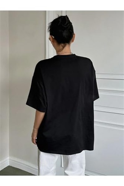 TrendSeninle Kadın Siyah İmpossible Star Baskılı Oversize Tişört