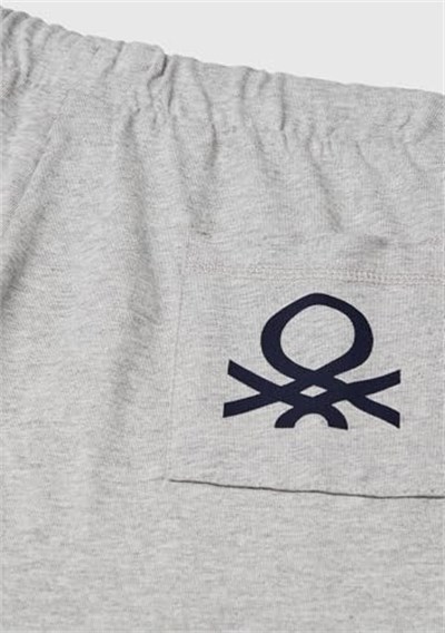 United Colors of Benetton Erkek Çocuk Gri Melanj Arka Cebi Logo Baskılı Beli İpli Şort