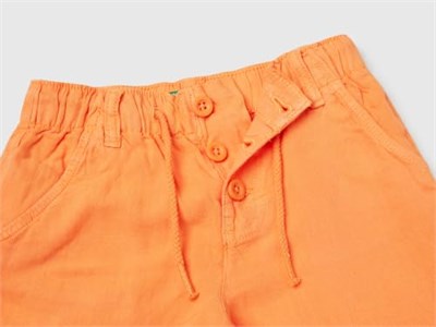 United Colors of Benetton Erkek Çocuk Antrasit Liyosel ve Keten Karışımlı Düğmeli Büzgü İpli Bermuda Şort