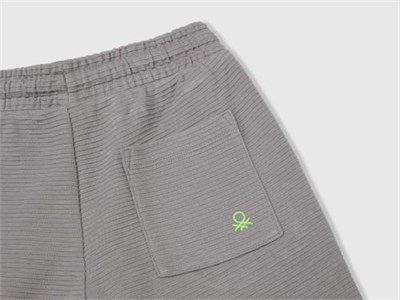 United Colors of Benetton Erkek Çocuk Antrasit Arka Cebi Logo İşlemeli Beli İpli Şort, Antrasit