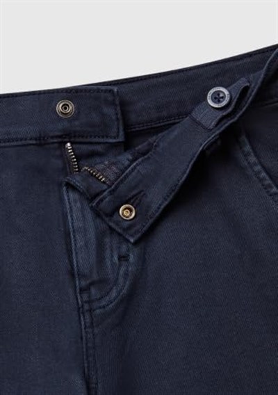 United Colors of Benetton Erkek Çocuk Lacivert Logo İşlemeli Denim Görünümlü Streç Bermuda Şort