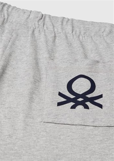 United Colors of Benetton Erkek Çocuk Gri Melanj Arka Cebi Logo Baskılı Beli İpli Şort