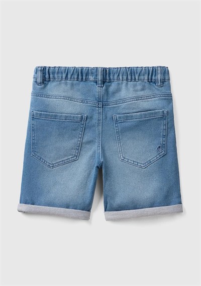 United Colors of Benetton Erkek Çocuk Logolu Rahat Denim Şort