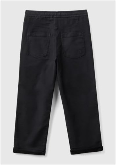 United Colors of Benetton Erkek Çocuk Siyah Arka Cebi Logo İşlemeli Dört Cepli Jogger Pantolon
