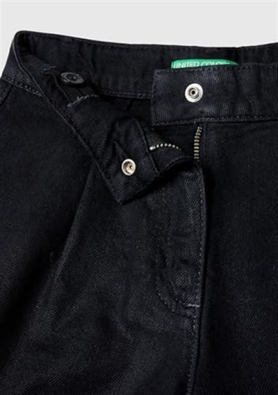 United Colors of Benetton Kız Çocuk Gümüş Önü Logo Detaylı 2 Pileli Kullanılmış Efektli Bermuda Şort