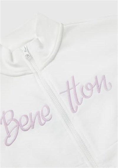United Colors Of Benetton Kız Çocuk Önü Logo Nakışlı Cepli Fermuarlı Dik Yaka Sweatshirt