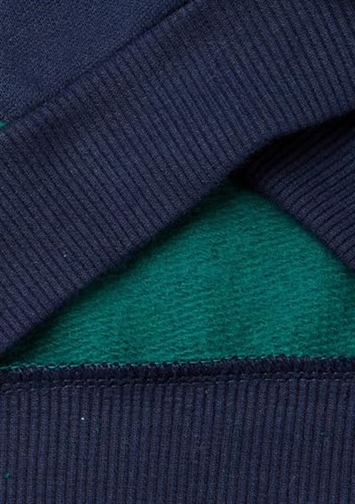 United Colors of Benetton Sol Göğsü Logo İşlemeli Normal Kesim Kapüşonlu Sweatshirt Kapüşonlu Sweatshirt Erkek çocuk