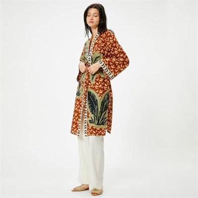 Uzun Kimono Beli Kuşaklı Desenli