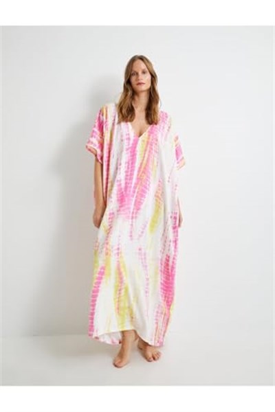Uzun Plaj Elbisesi Oversize Batik Desenli V Yaka Viskoz Kumaş