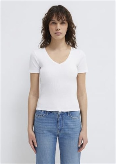 V Yaka Beyaz Basic Tişört Fitted/Vücuda Oturan Kesim 1601040-620