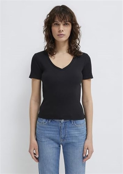 V Yaka Siyah Basic Tişört Fitted/Vücuda Oturan Kesim 1601040-900