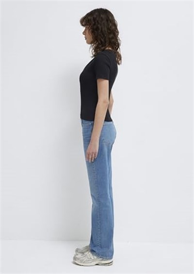V Yaka Siyah Basic Tişört Fitted/Vücuda Oturan Kesim 1601040-900