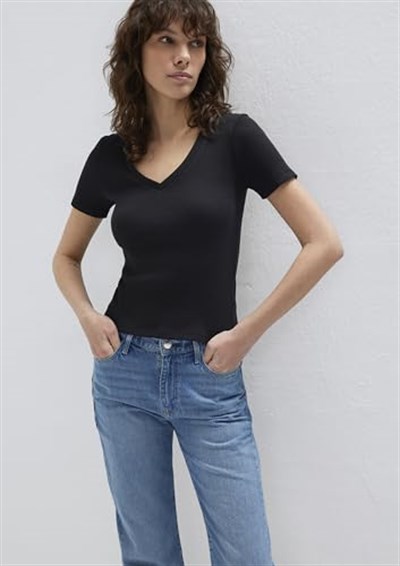 V Yaka Siyah Basic Tişört Fitted/Vücuda Oturan Kesim 1601040-900