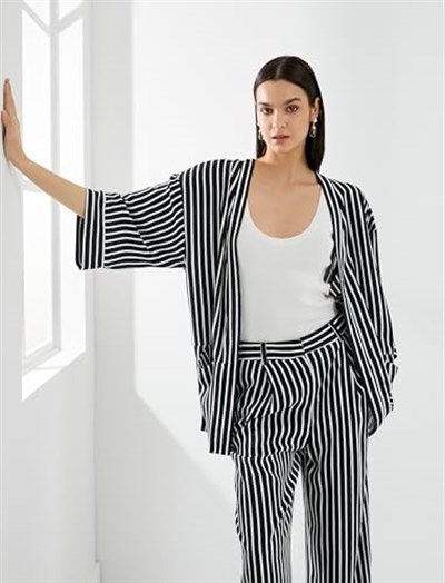 Viskon Kimono Yarım Kollu Cep Detaylı