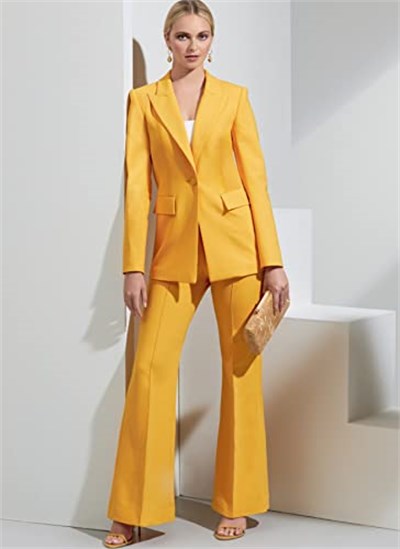 Vogue V1870Y5 dolgulu kadın ceketi ve pantolon, bacak kesim desenli set, Code V1870, çok renkli, beden 18-20-22-24-26