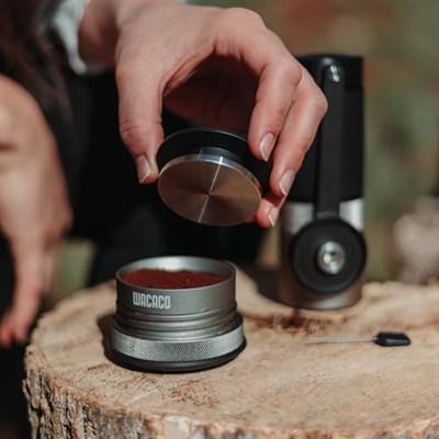 WACACO Picopresso Portatif Espresso Makinesi Koruyucu Kılıfla Birlikte Verilen, Profesyonel Kahve Makinesi, Uyumlu Ultra-ince Öğütme, Elle Çalıştırılan, Kamp için Seyahat Kahve Makinesi