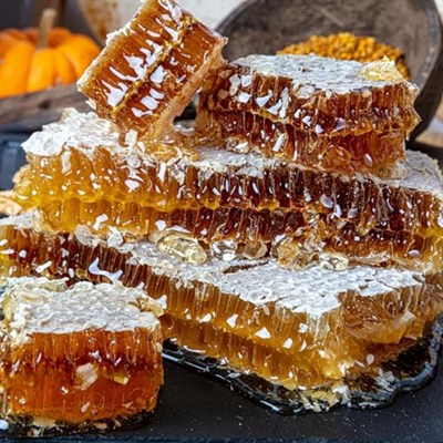 Yegens 500 Gr Hakiki Petekli Çiçek Balı | TA17.5+ | 900 Prolin | Erzincan - Kemah | Doğal Petekli Çiçek Balı