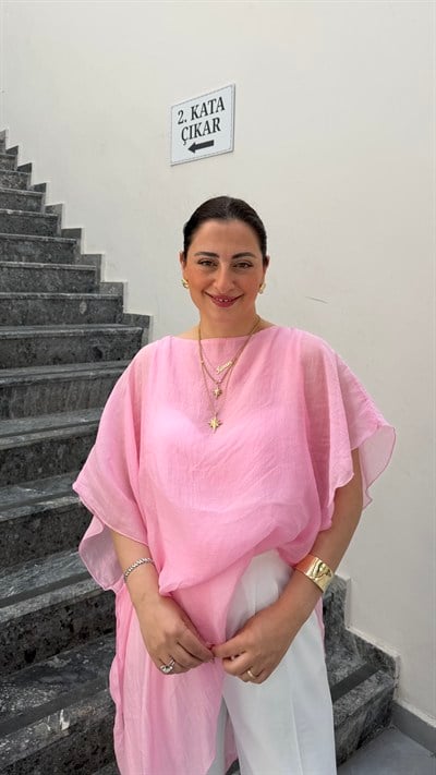 PEMBE PELERİNLİ BLUZ