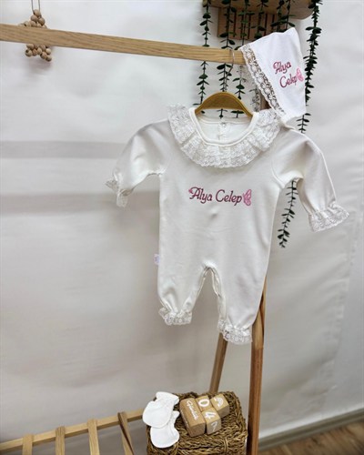 Kişiye Özel İsimli Bebe Yaka Müslin Tulum Seti