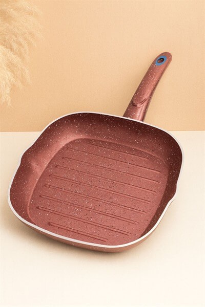 28 cm Granit Döküm Kare Izgara Tava – Yapışmaz Yüzey, İçi Mühürleme Izgaralı