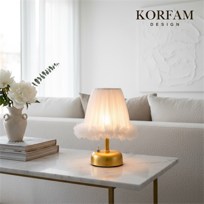 Lumi Modeli - Beyaz Tül Kumaş Fırfırlı Detaylı Pilli Masa & Gece Lambası