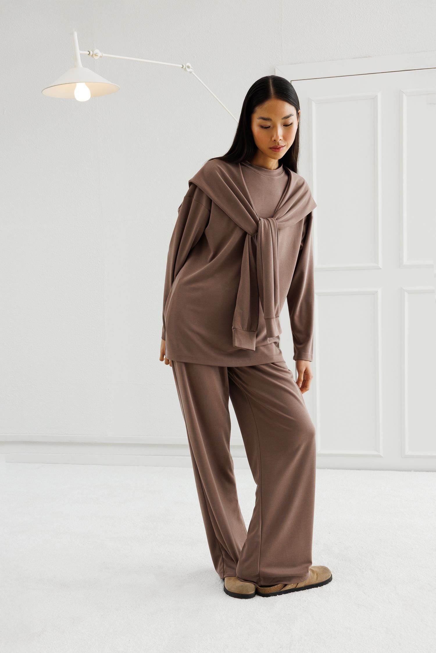 Bağlama Detaylı Takım - Kahve