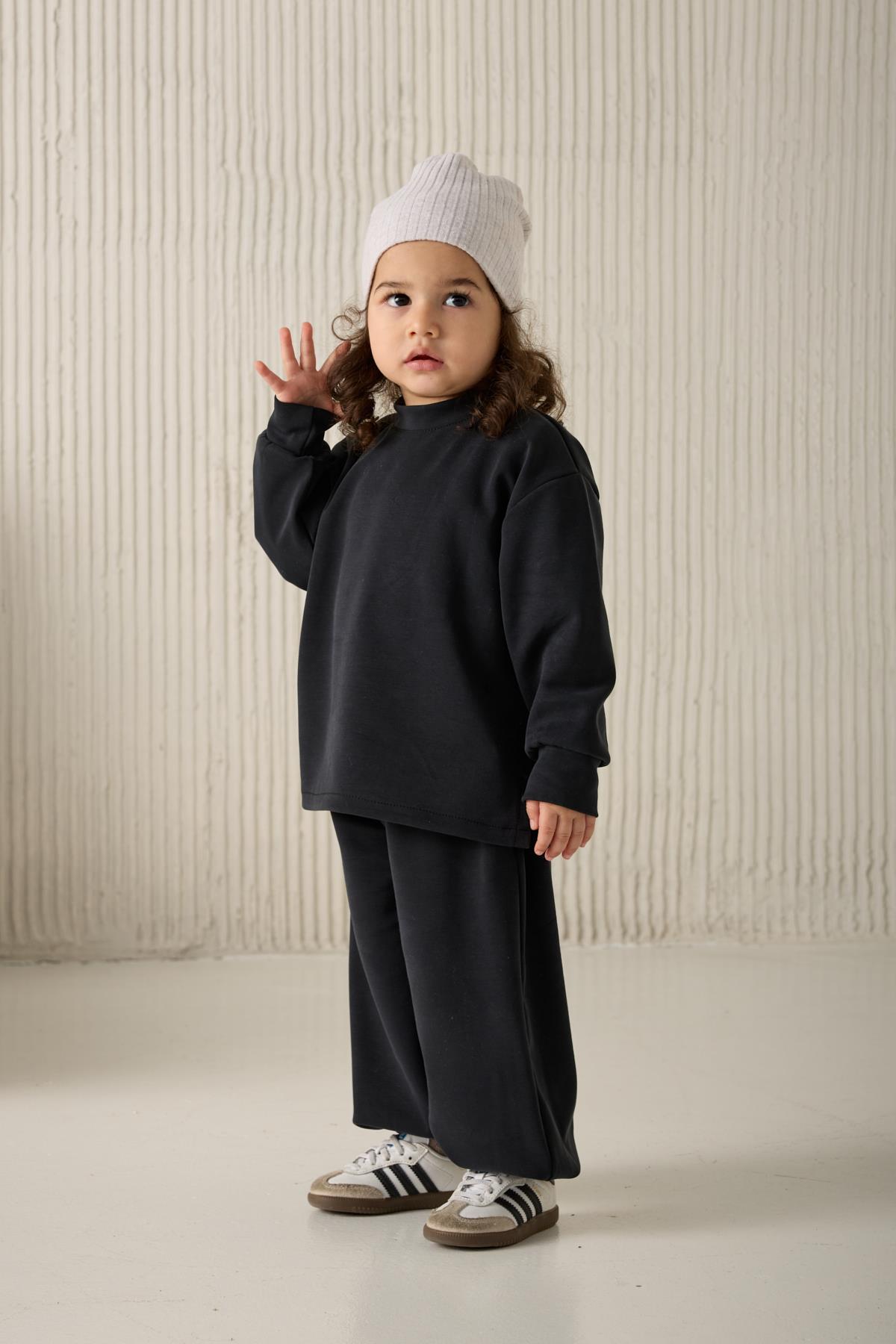 Basic Takım Kids Siyah · 4