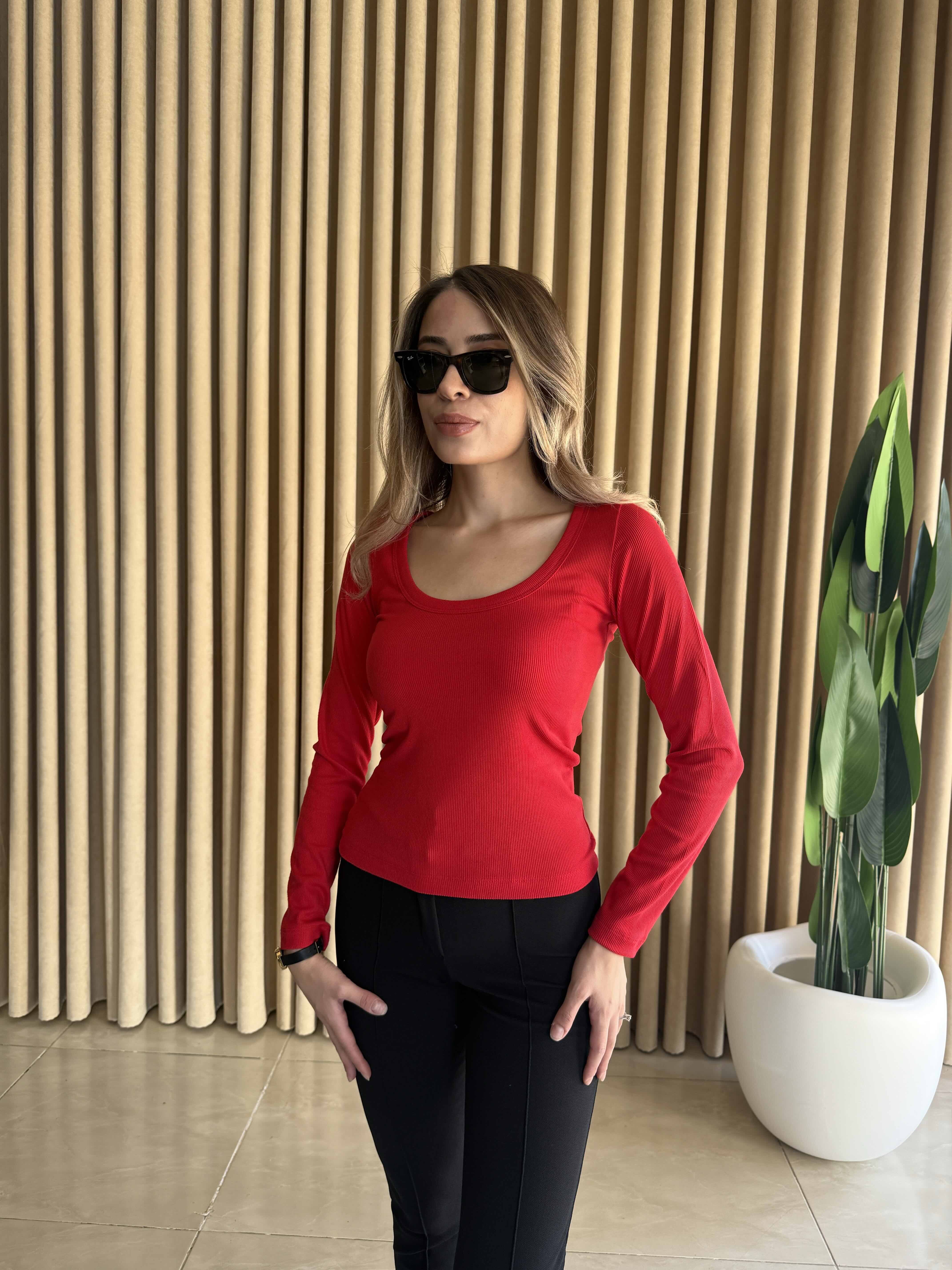Kaşkorse U Yaka Bluz Kırmızı - 1141