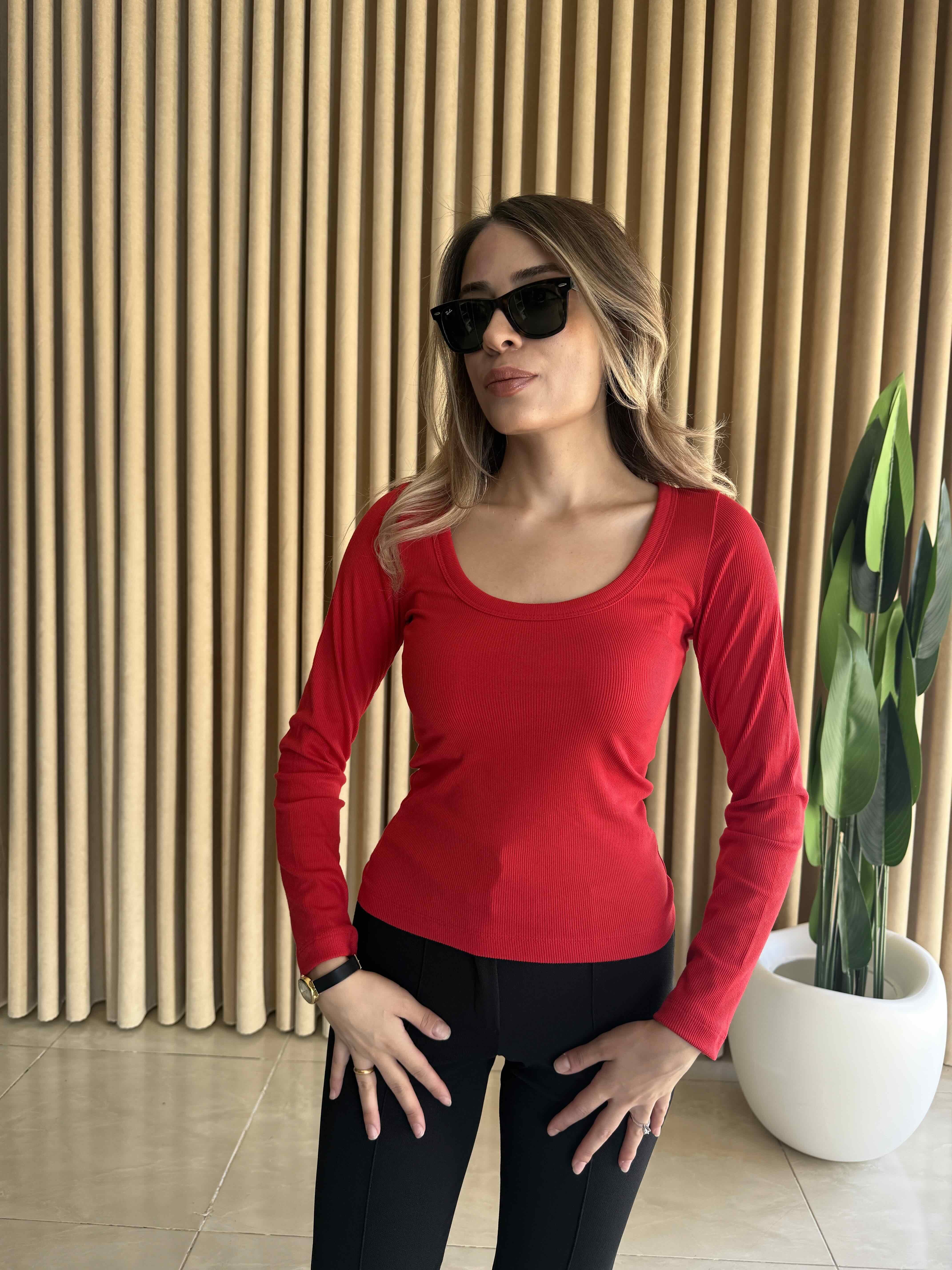 Kaşkorse U Yaka Bluz Kırmızı - 1141