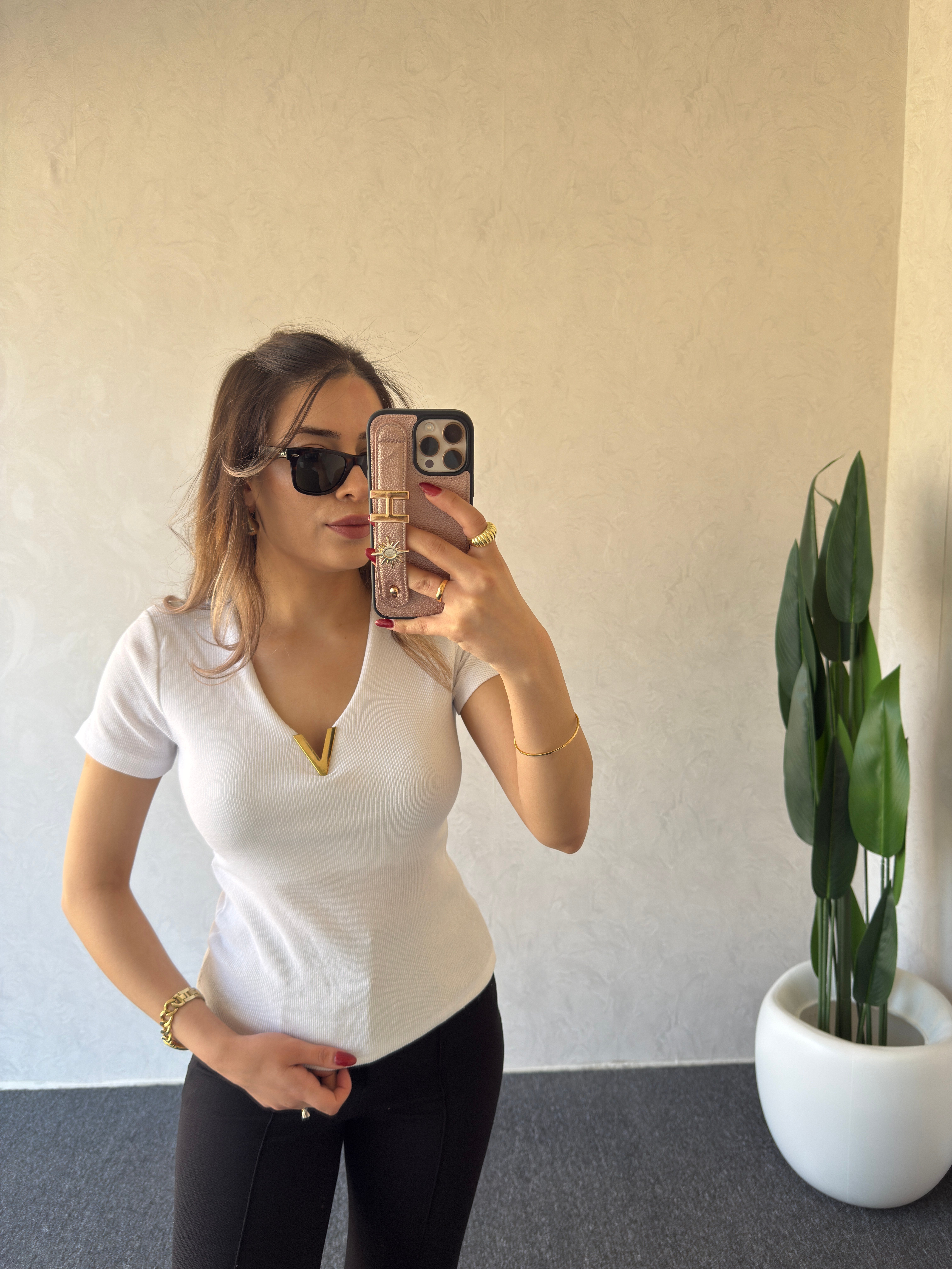 V Metal Detay Tshirt  Beyaz - 1111