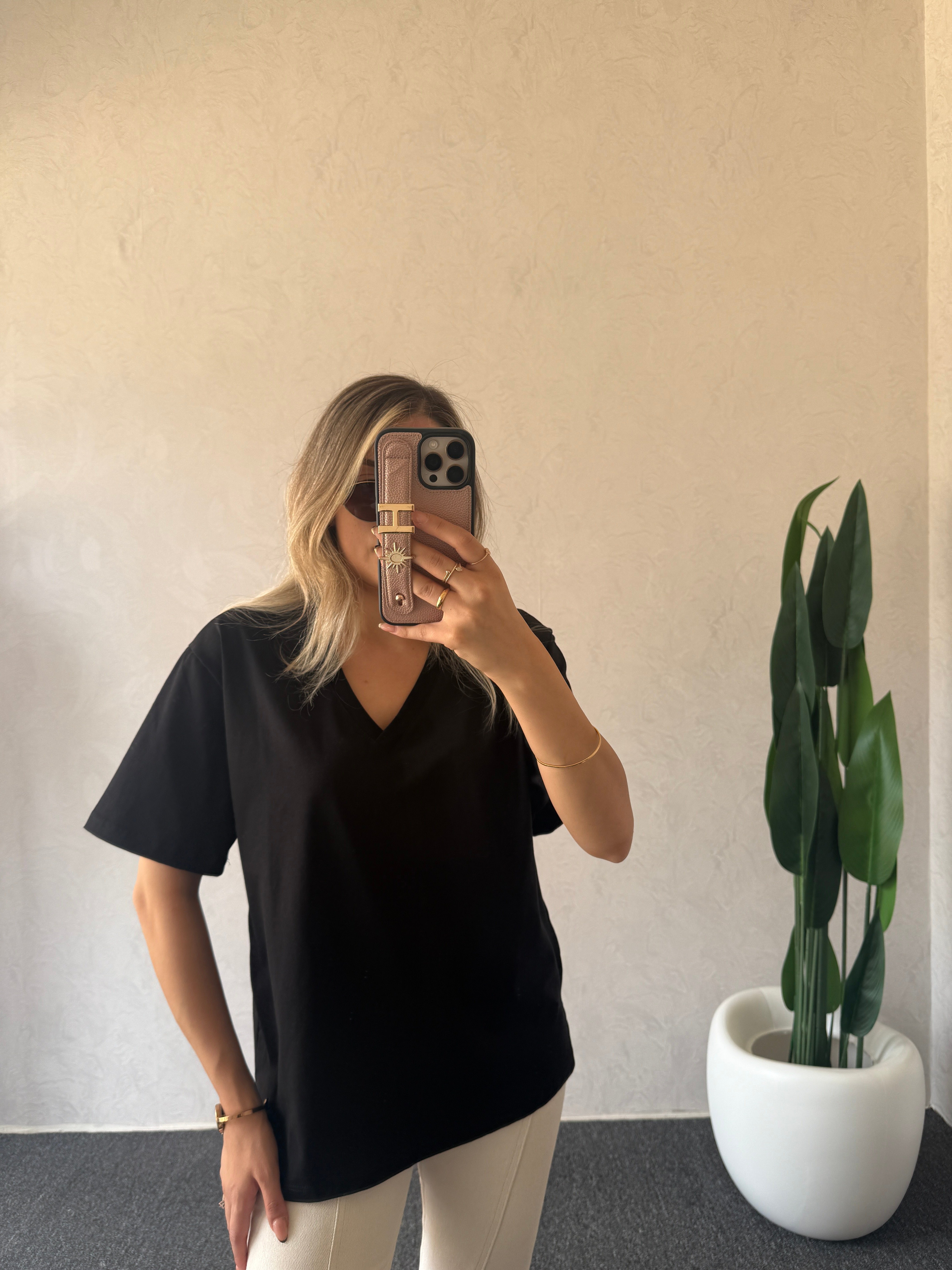 V Yaka Basic Tshirt Siyah - 1124