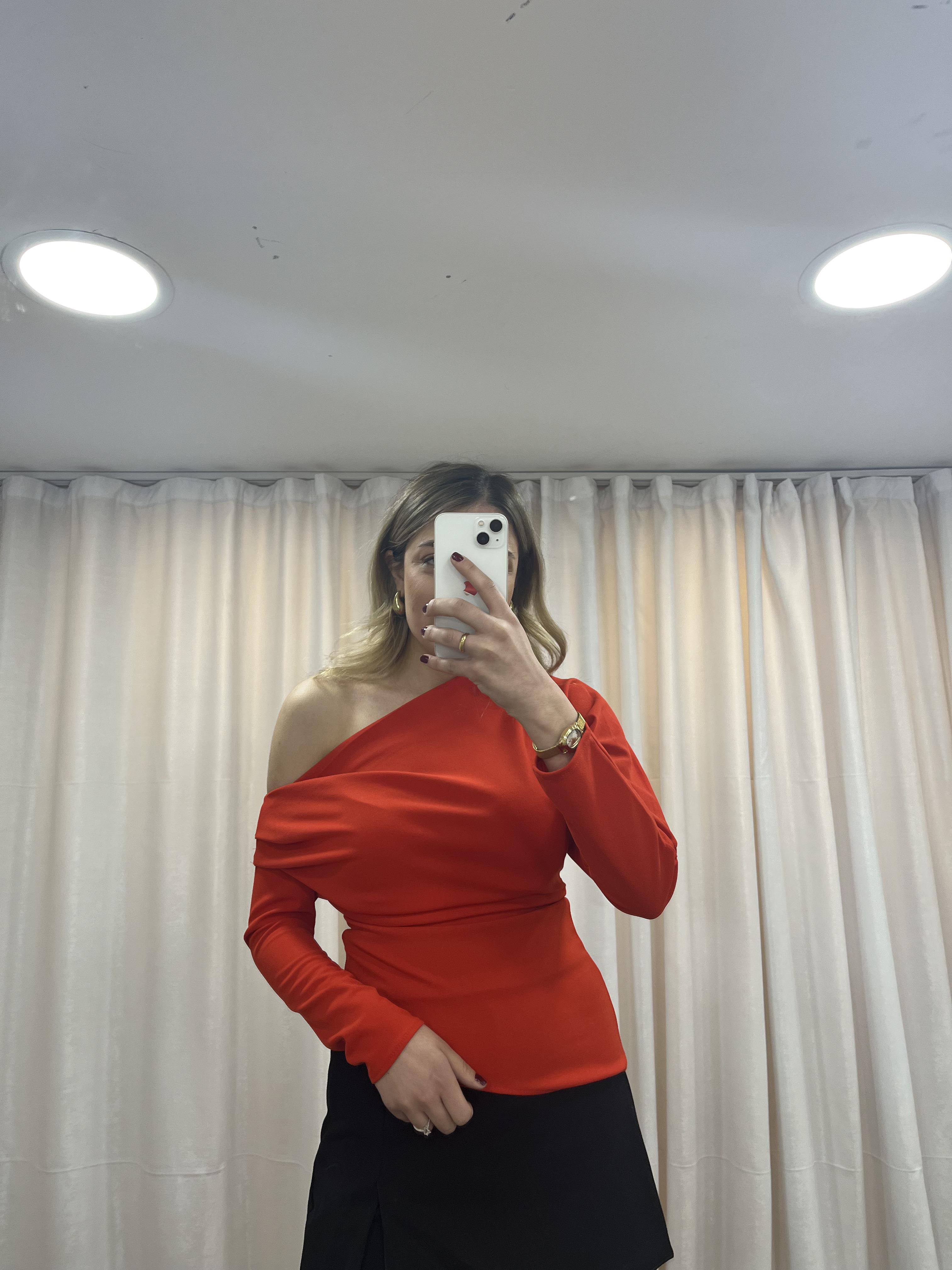 Omuz Detay Bluz Kırmızı