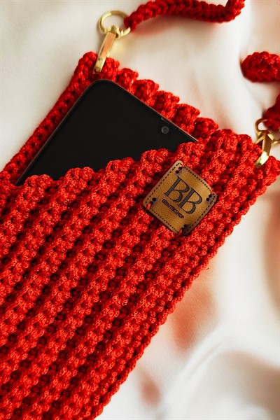 El Yapımı Örgü Askılı Telefon Çantası – Şık ve Pratik Crossbody Çanta Aksesuar