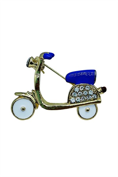 Kristal Taşlı Scooter Tasarımlı Broş – Altın Renk Şık Retro Motor Figürlü Aksesuar